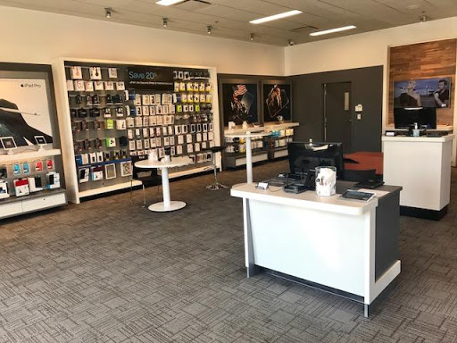 Cell Phone Store «AT&T Authorized Retailer», reviews and photos, 13502 Whittier Blvd F, Whittier, CA 90605, USA