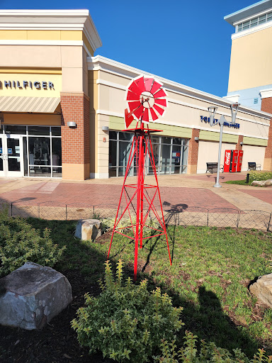 The Outlet Shoppes, 915 Ridgewalk Pkwy, Woodstock, GA 30188, USA, 