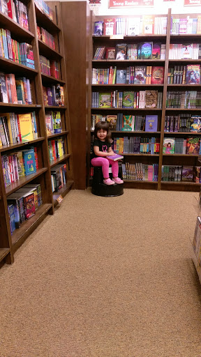 Book Store «Barnes & Noble», reviews and photos, 7020 Valley Creek Rd, Woodbury, MN 55125, USA
