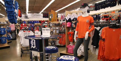 Sportswear Store «Rally House Shelby Charter Township», reviews and photos, 14257 Hall Rd, Shelby Charter Township, MI 48315, USA