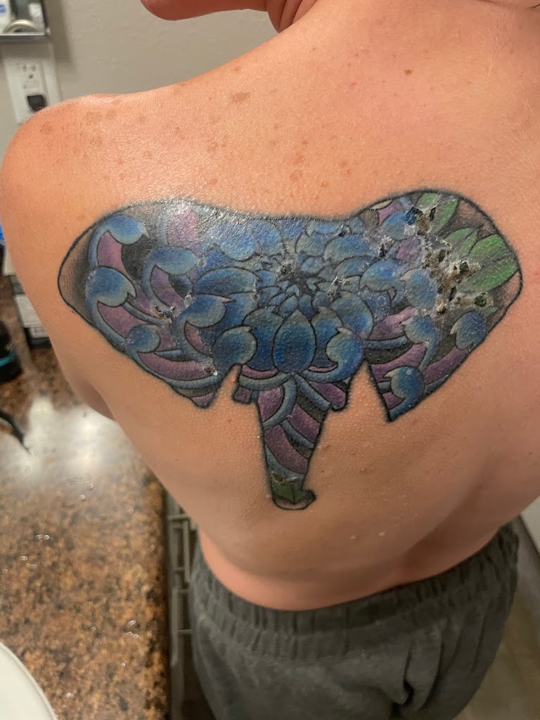 CZER Tattoos & Art 87124