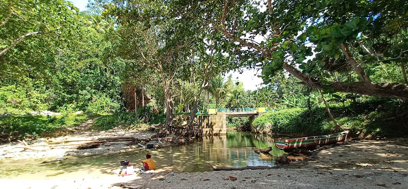 Pantai Sanafi Kacepo