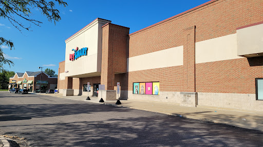 Pet Supply Store «PetSmart», reviews and photos, 5650 Mercury Dr, Dearborn, MI 48126, USA
