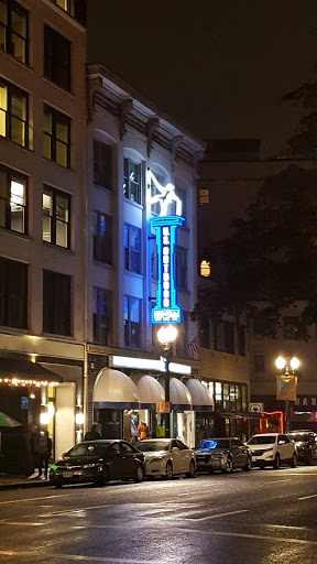 Outdoor Sports Store «U.S. Outdoor», reviews and photos, 219 SW Broadway, Portland, OR 97205, USA