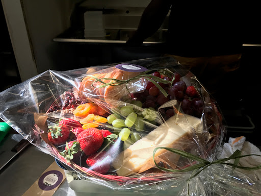 Cafe «Blackberry Market», reviews and photos, 401 N Main St, Glen Ellyn, IL 60137, USA