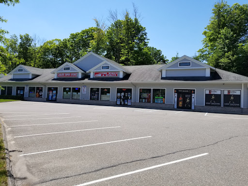 Liquor Store «Liquor Super Store Watertown», reviews and photos, 1432 Main St, Watertown, CT 06795, USA