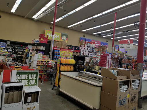 Grocery Store «Grocery Outlet Bargain Market», reviews and photos, 2079 23rd St, San Pablo, CA 94806, USA
