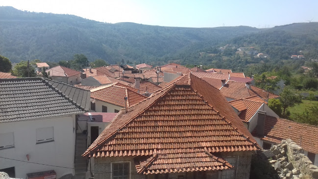 Igreja Paroquial de Magueija / Igreja de São Tiago