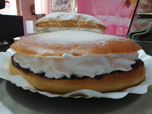 Pastelería Luanje VICTORIA en Ávila‎, Ávila‎