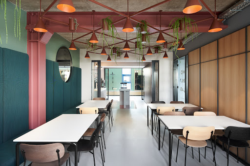 URBAN SPACES – Office & Meeting