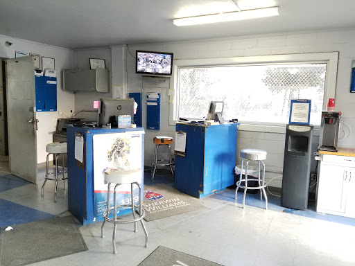 Auto Body Shop «Maaco Collision Repair & Auto Painting», reviews and photos, 1041 Hensley St, Richmond, CA 94801, USA