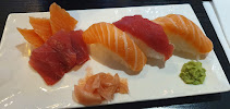 Plats et boissons du Restaurant japonais authentique Sushi Trois à Saint-Cloud - n°17