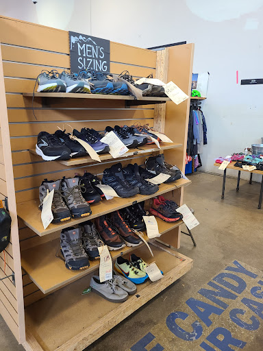 Camping Store «REI», reviews and photos, 200 Ridge Pike #115, Conshohocken, PA 19428, USA