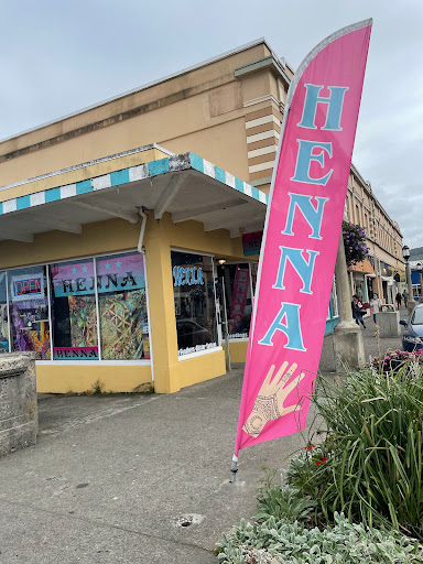 Explore small paw print tattoo ideas, creative tattoo ideas in Seaside, available at Five Star Henna