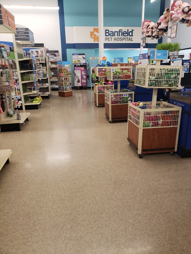 Pet Supply Store «PetSmart», reviews and photos, 9450 SE 82nd Ave, Portland, OR 97086, USA