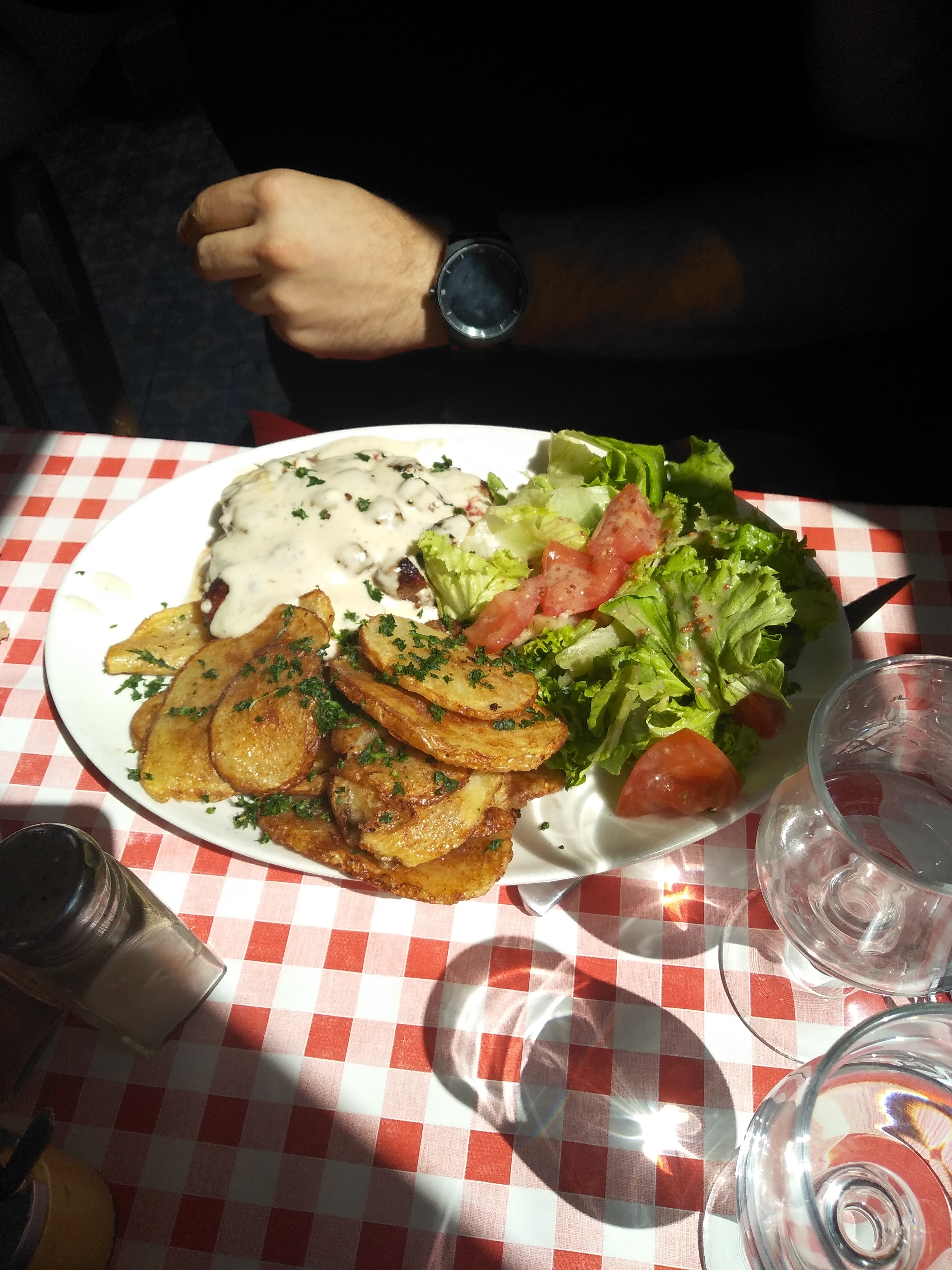 Photo n° 2 de l'avis de Lova.e fait le 17/08/2018 à 13:33