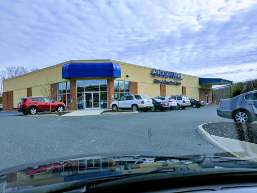 Thrift Store «Goodwill Store and Donation Center», reviews and photos, 85 Heritage Dr, Palmyra, VA 22963, USA