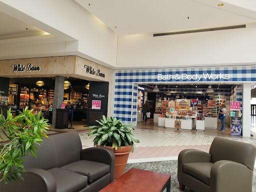 Shopping Mall «The Marketplace Mall», reviews and photos, 1 Miracle Mile Dr, Rochester, NY 14623, USA