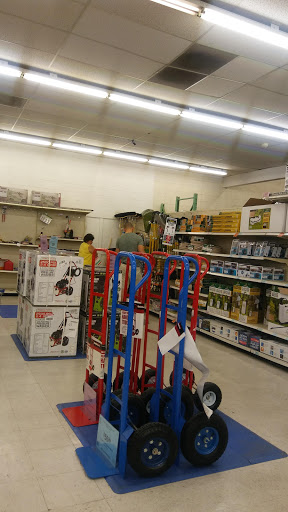 Hardware Store «Harbor Freight Tools», reviews and photos, 3333 N Yarbrough Dr #00055, El Paso, TX 79925, USA