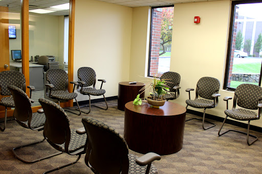 Auto Body Shop «Herb Chambers Collision Center of Braintree», reviews and photos, 75 Lundquist Dr, Braintree, MA 02184, USA