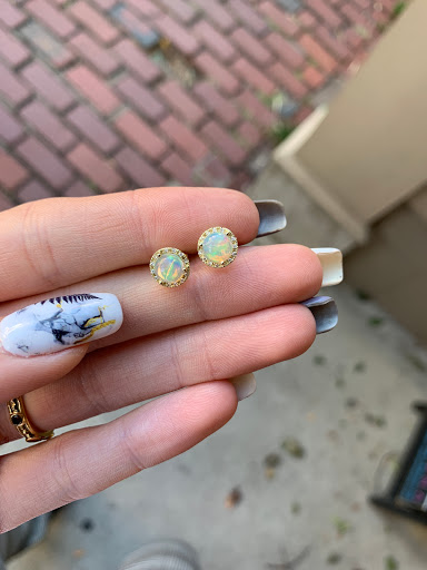 Jewelry Store «PERSONA JEWELRY», reviews and photos, 62 Charles St, Boston, MA 02114, USA