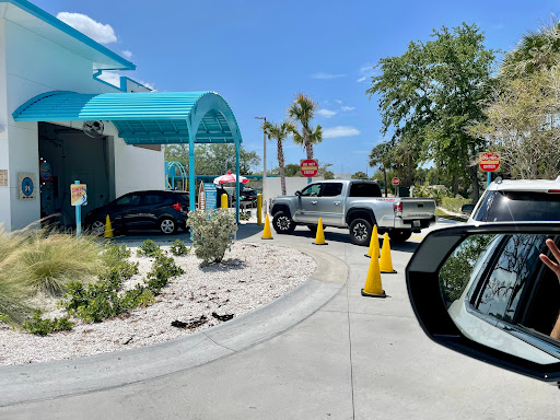 Woodie's Wash Shack - Skyway en St. Petersburg