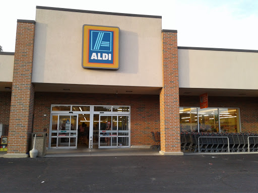 Supermarket «ALDI», reviews and photos, 932 E State St, Athens, OH 45701, USA
