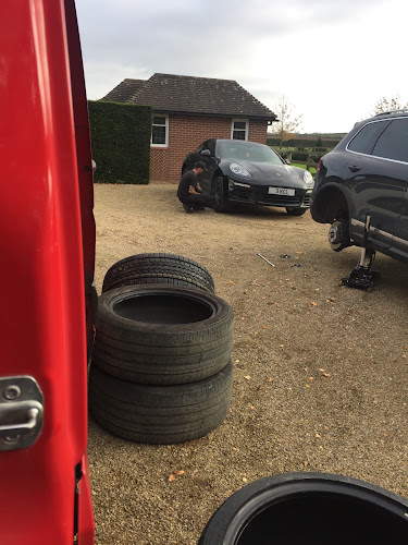 Comments and reviews of Dustcap Mobile Tyres Leicester