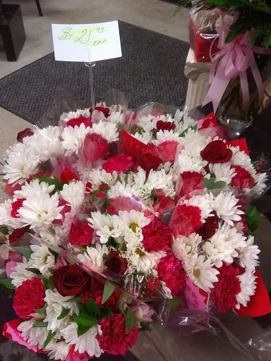 Florist «Red Rose Florist», reviews and photos, 1425 Woodward Ave, Detroit, MI 48226, USA