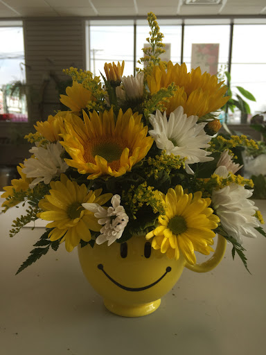 Florist «Petals of Love», reviews and photos, 5350 W 130th St, Brook Park, OH 44142, USA