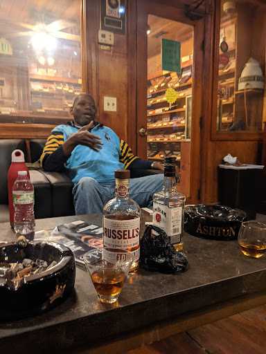 Tobacco Shop «Cross Street Tobacco», reviews and photos, 1103 Light St, Baltimore, MD 21230, USA