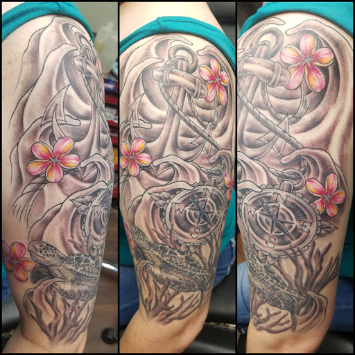 Tattoo Shop «Mr. Williams Tattoo Co.», reviews and photos, 216 E Main St, Tavares, FL 32778, USA