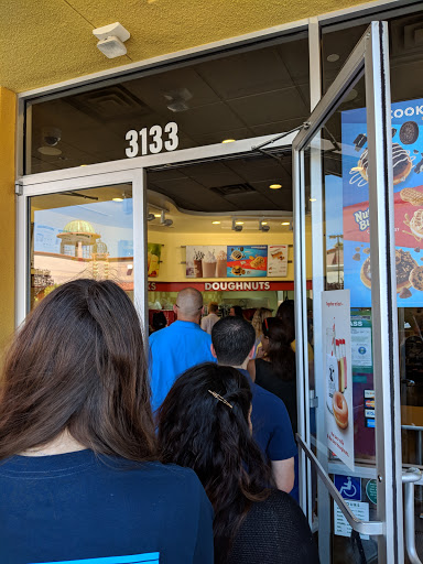 Bakery «Krispy Kreme Doughnuts», reviews and photos, 3133 Mission College Blvd, Santa Clara, CA 95054, USA