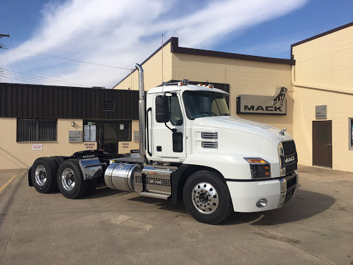 La Crosse Truck Center - Mack in La Crosse, Wisconsin