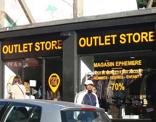 Magasin de vêtements pour hommes Outlet store 