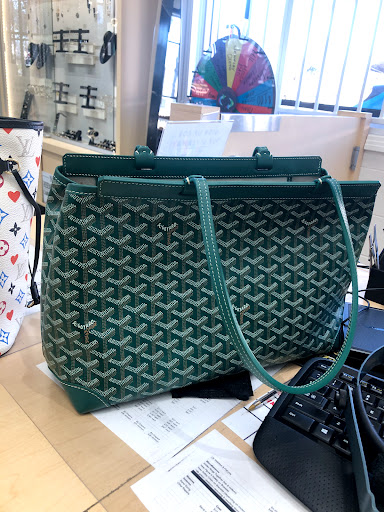 Jeweler «Mills Jewelers Camarillo», reviews and photos, 2171 Ventura Blvd, Camarillo, CA 93010, USA