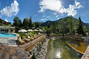 Hotel Quelle Nature Spa Resort image