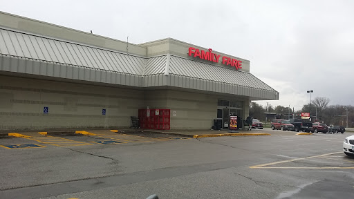 Family Fare Supermarket, 1801 Valley View Dr, Council Bluffs, IA 51503, USA, 