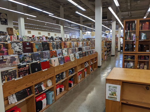 Book Store «Half Price Books», reviews and photos, 39152 Fremont Hub, Fremont, CA 94538, USA