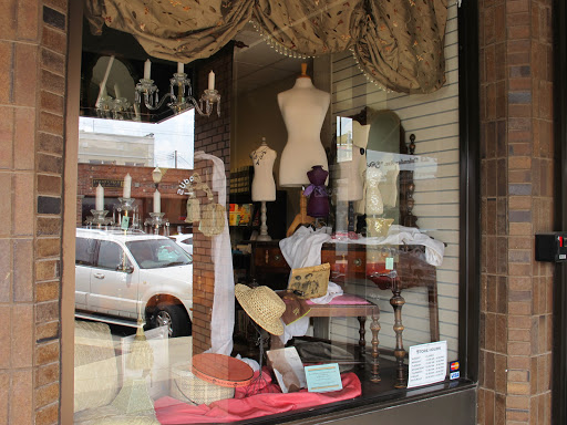 Thrift Store «The Community Shop», reviews and photos, 23 Calendar Court, La Grange, IL 60525, USA