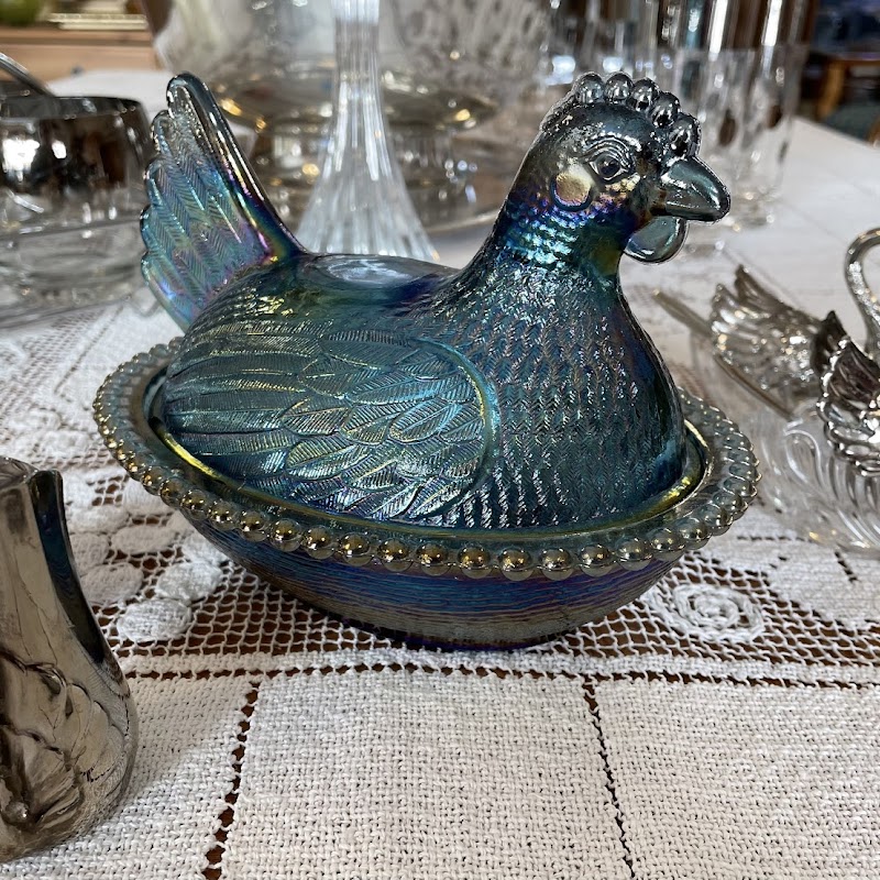 Riches Antiques & Collectibles