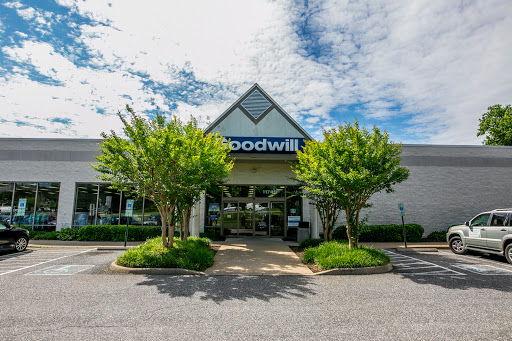 Goodwill Bailey Bridge Retail Store, 11749 Hull Street Rd, Midlothian, VA 23112, USA, 