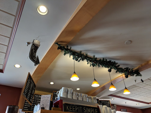 Wine Bar «Thirsty Mind Coffee and Wine Bar», reviews and photos, 23 College St # 6, South Hadley, MA 01075, USA