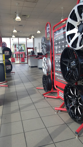 Tire Shop «Discount Tire Store - Lebanon, TN», reviews and photos, 613 S Cumberland St, Lebanon, TN 37087, USA