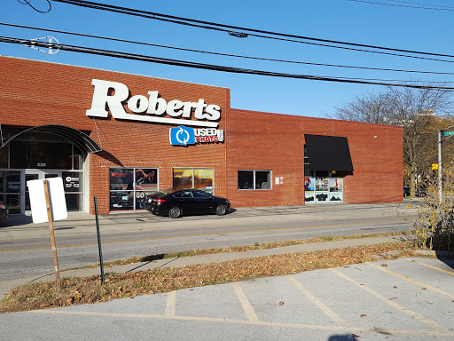 Camera Store «Roberts Camera», reviews and photos, 220 E St Clair St, Indianapolis, IN 46204, USA