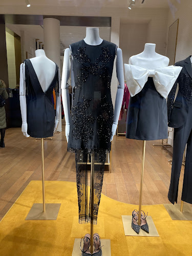 https://www.pinko.com/en-cz/stores/czech-republic/pinko-boutique-parizska-24-prague?utm_source=google&utm_medium=GMBSitelink&utm_campaign=GMBSitelink_Prague_Pinko084