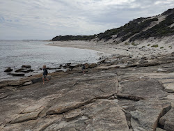 Munglinup Beach'in fotoğrafı - rahatlamayı sevenler arasında popüler bir yer