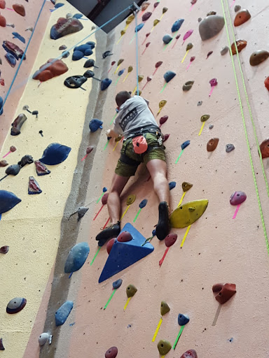 Recreation Center «Earth Treks Timonium», reviews and photos, 1930 Greenspring Dr, Lutherville-Timonium, MD 21093, USA