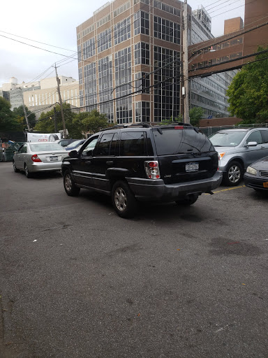 Auto Repair Shop «Budget Muffler & Brake Center», reviews and photos, 1870 Eastchester Rd, Bronx, NY 10461, USA