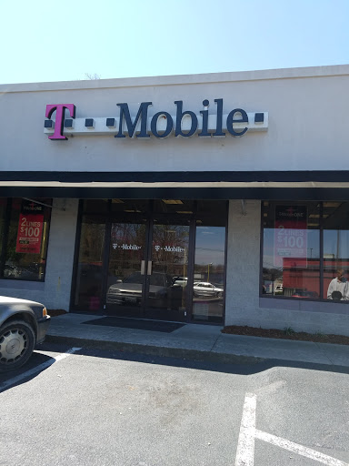 Cell Phone Store «T-Mobile», reviews and photos, 1785 N Eastman Rd, Kingsport, TN 37664, USA
